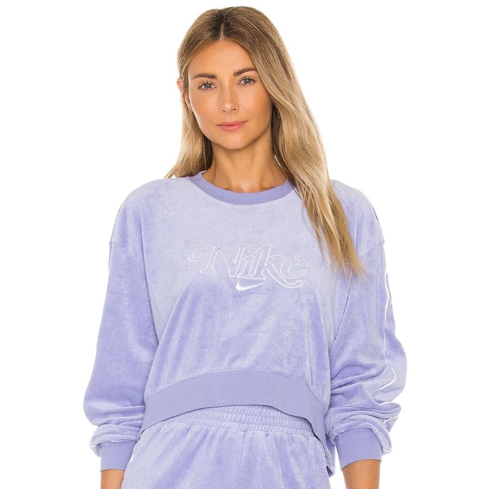 Light purple velour Nike crop pull over sweater